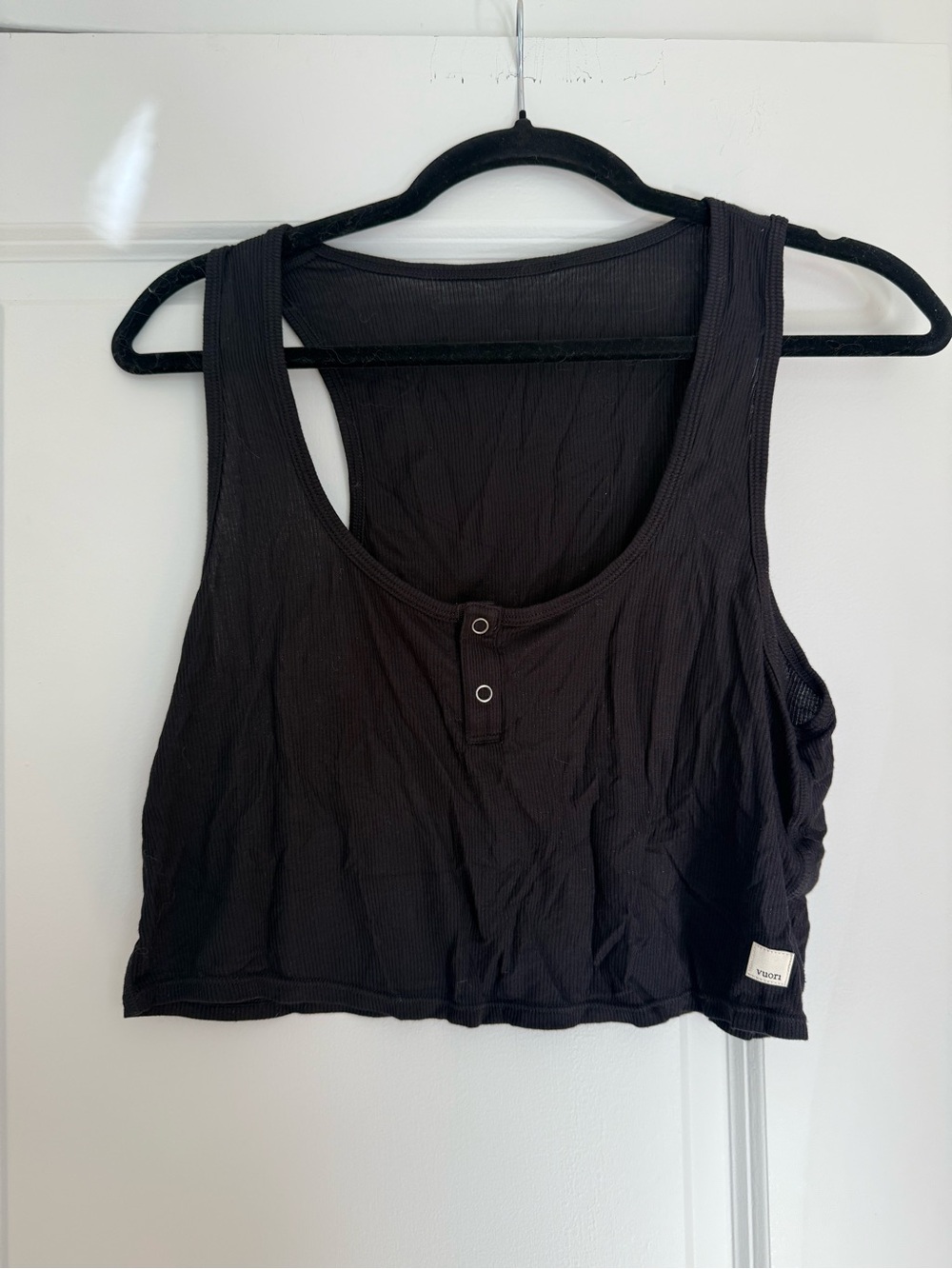 Vuori Black Ribbed Tank Crop Top - Women Size small